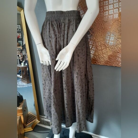 Kemi Telford 100% Full Maxi Skirt - Picture 2 of 13
